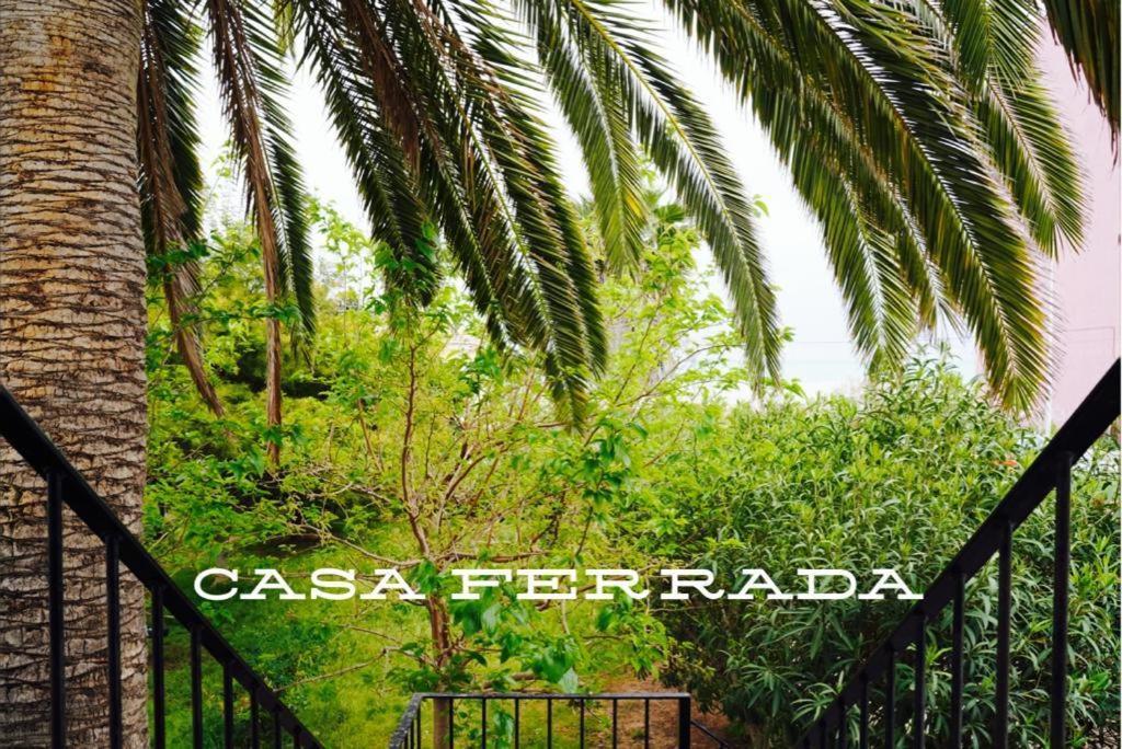 Casa Ferrada Villa บูร์เรียนา ภายนอก รูปภาพ