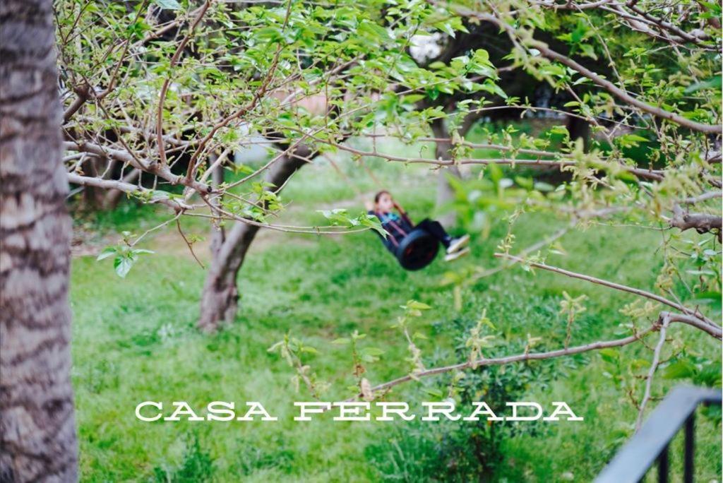 Casa Ferrada Villa บูร์เรียนา ภายนอก รูปภาพ
